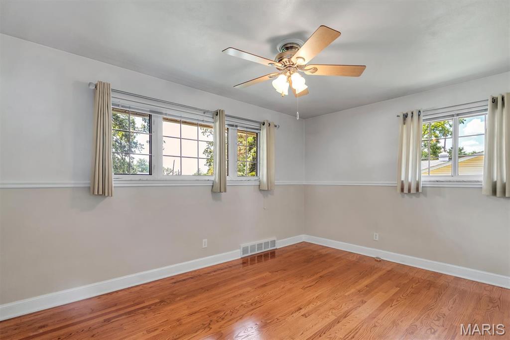 9825 Barrington Drive Property Photo 27