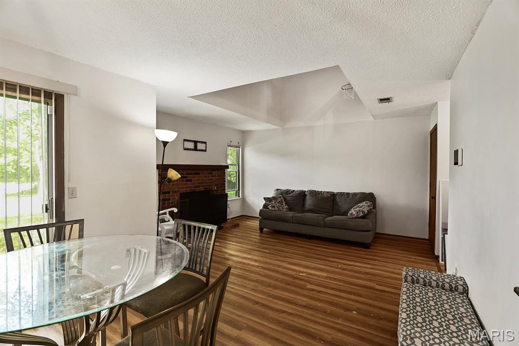 3722 Candlewyck Club Drive D Property Photo 2