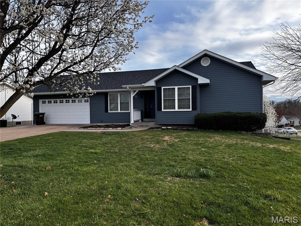 148 Castlewood Drive Property Photo 1