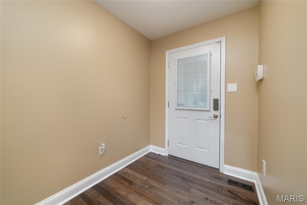 704 Rabbit Run Drive Property Photo 6
