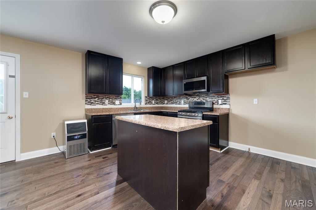 704 Rabbit Run Drive Property Photo 14