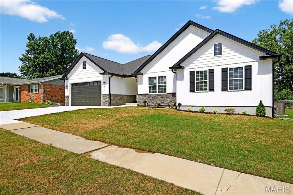 5057 Peyton Place Court Property Photo 2