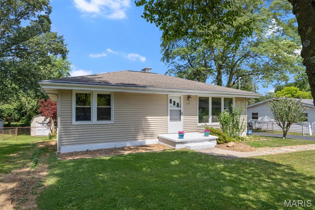 409 Edgewood Drive Property Photo 2