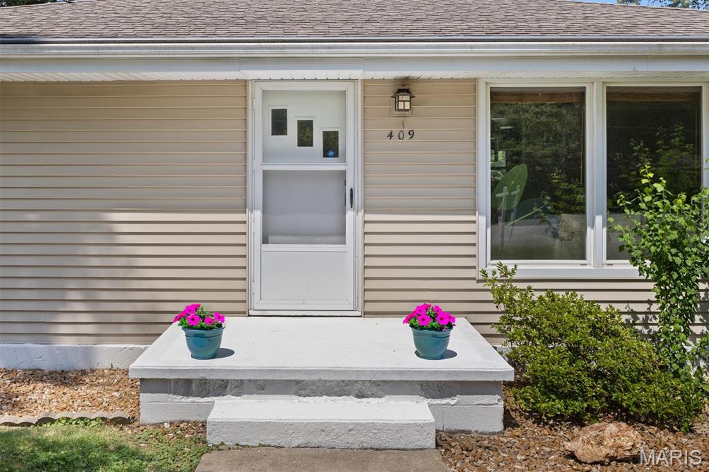 409 Edgewood Drive Property Photo 4