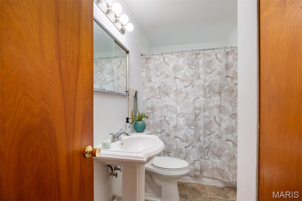 409 Edgewood Drive Property Photo 20