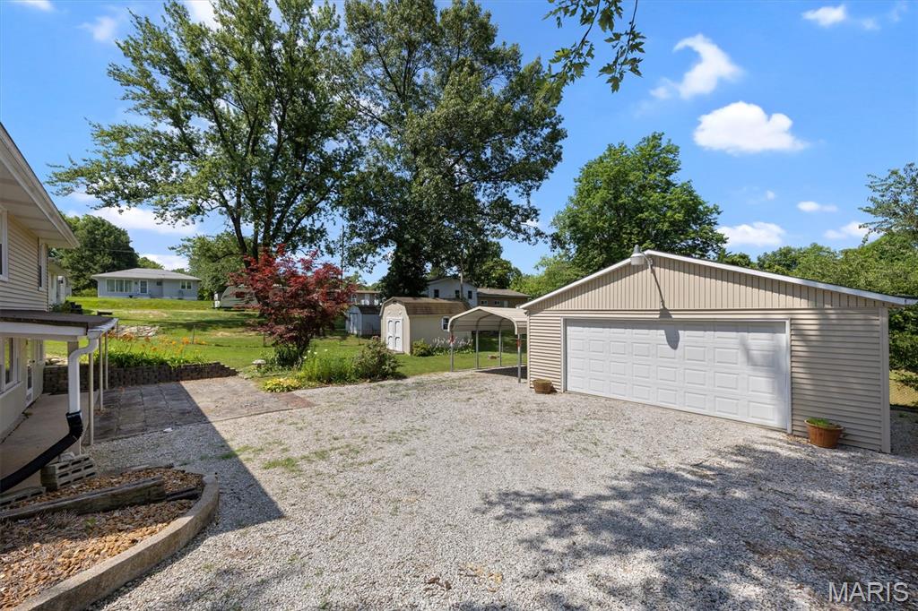 409 Edgewood Drive Property Photo 32