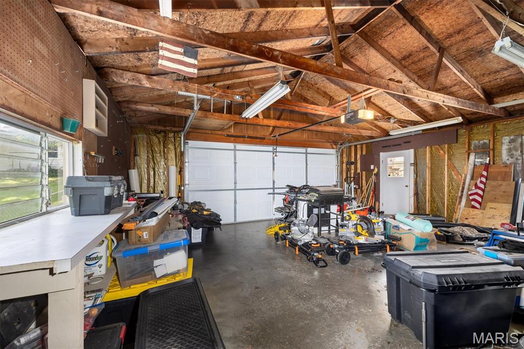 409 Edgewood Drive Property Photo 33