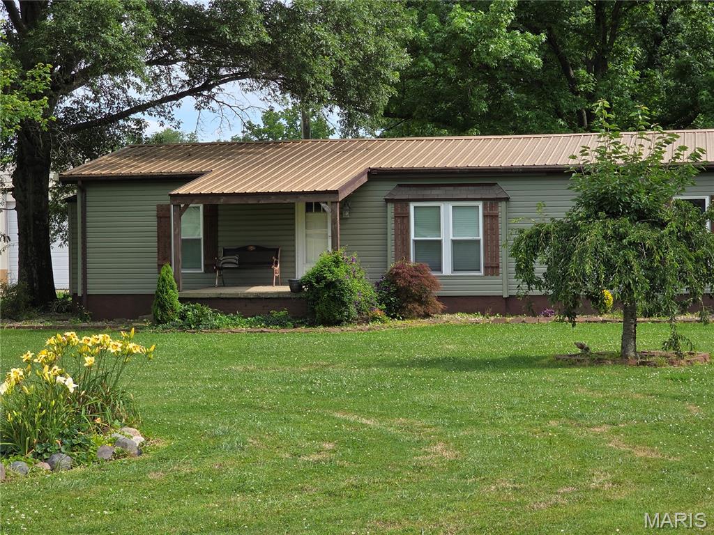 402 Il Route 143 Property Photo 1