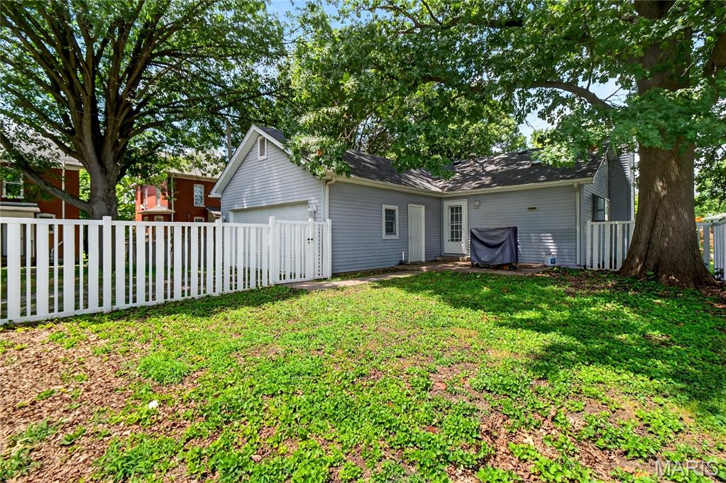 610 E D Street Property Photo 18