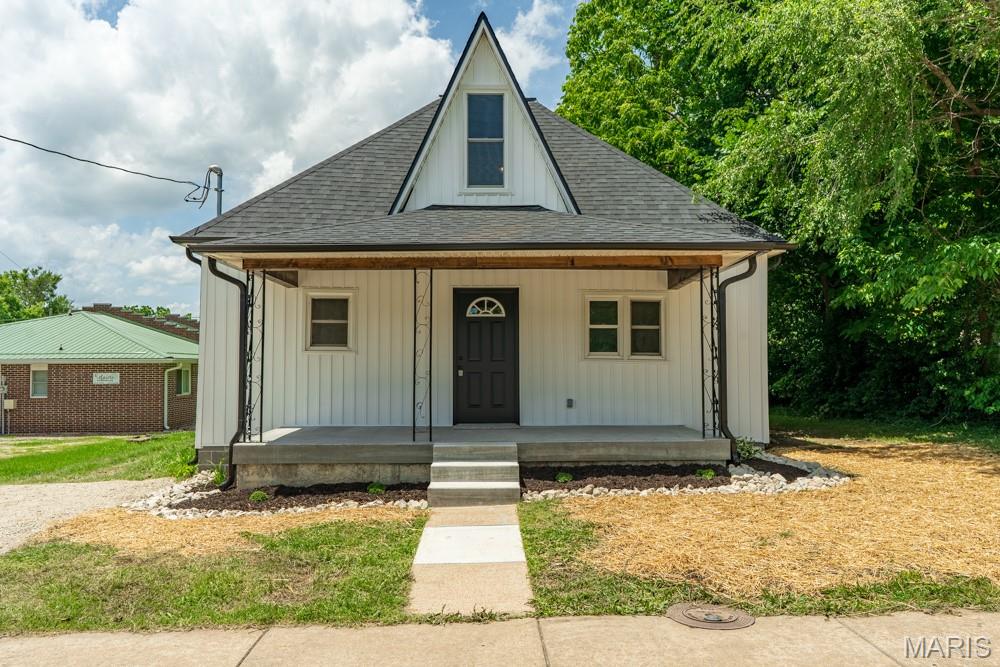 547 W Hayes Street Property Photo 1
