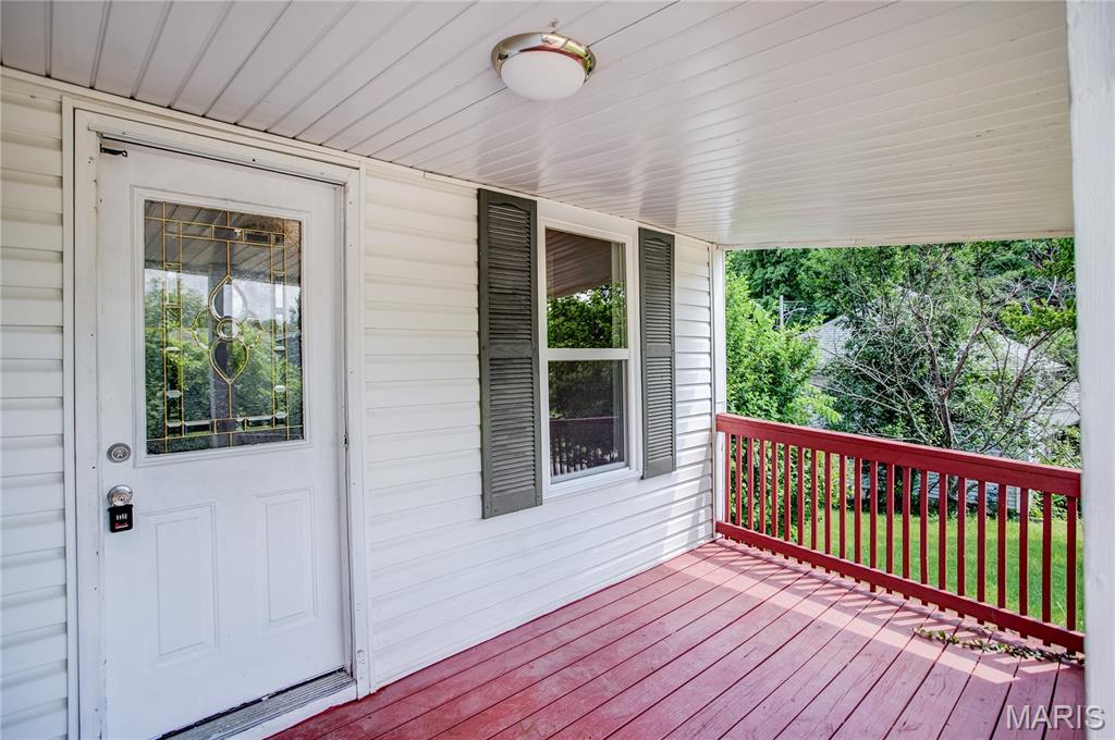 704 Miller Street Property Photo 4