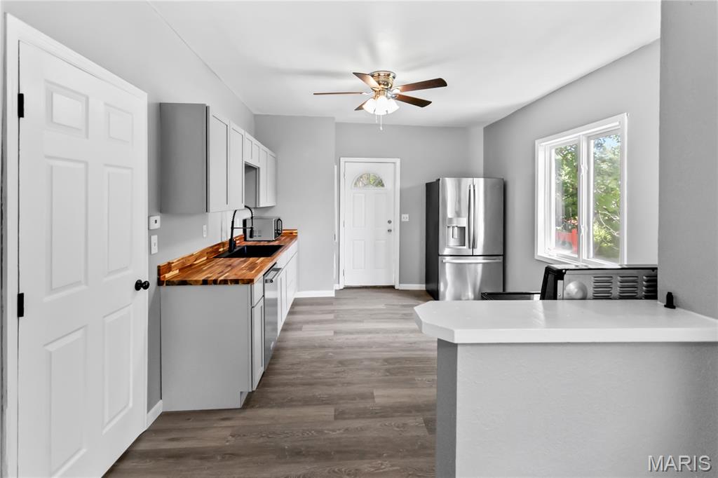 704 Miller Street Property Photo 11