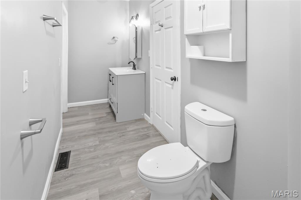 704 Miller Street Property Photo 23
