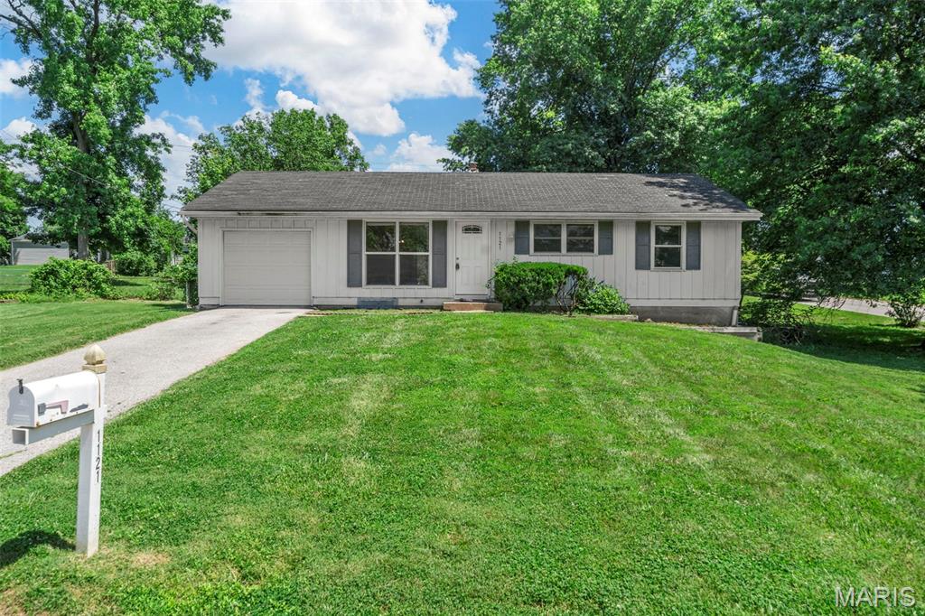 1121 Dauphine Lane Property Photo 1