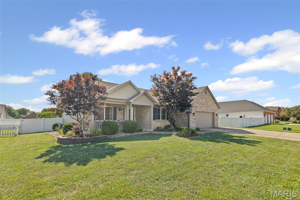 332 Ratz Drive Property Photo 3