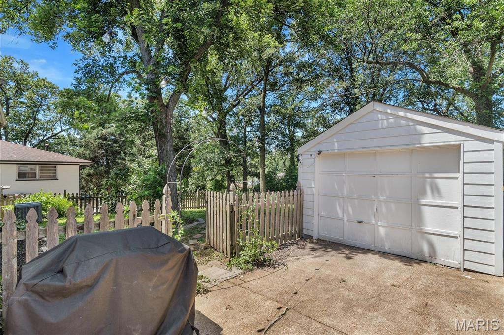 1805 Oconnell Avenue Property Photo 22