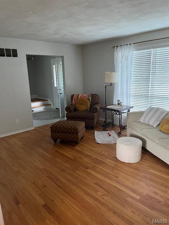 420 Rosewood Court Property Photo 8