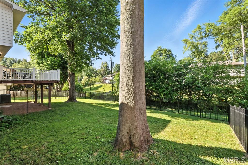 420 Rosewood Court Property Photo 18