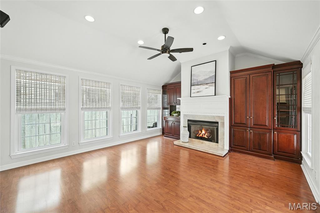 906 N Taylor Avenue Property Photo 9
