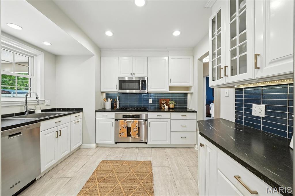 906 N Taylor Avenue Property Photo 10