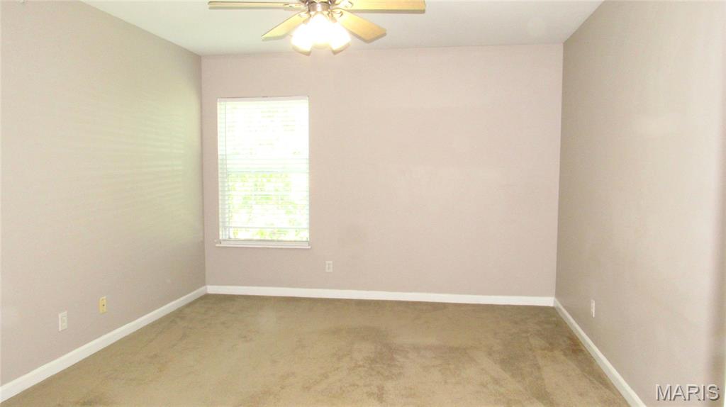 450 Benton Drive J Property Photo 12