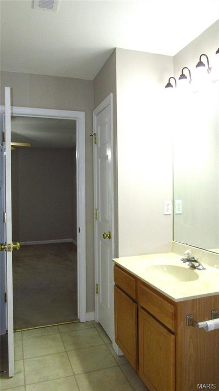 450 Benton Drive J Property Photo 14