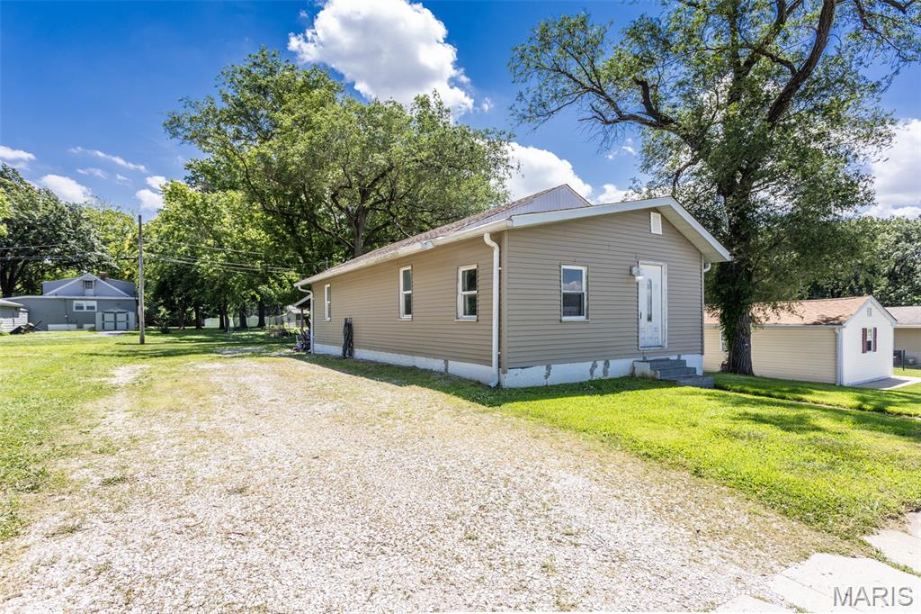 206 Velma Avenue Property Photo 1
