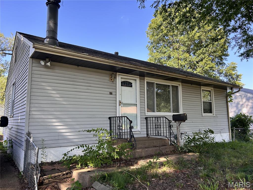 215 Midlothian Road Property Photo 1