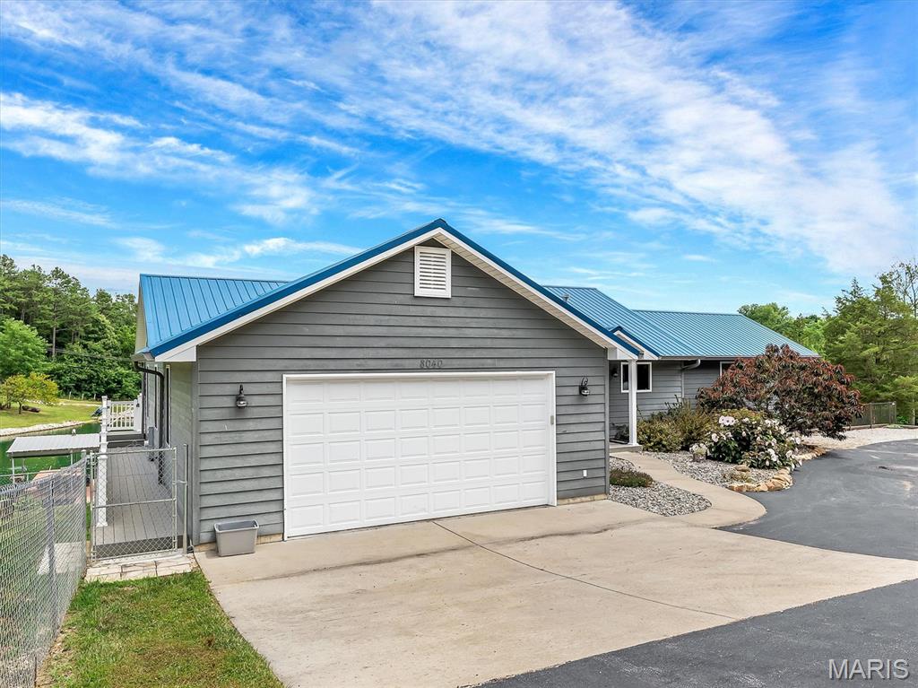 8028 Tower Road Property Photo 7