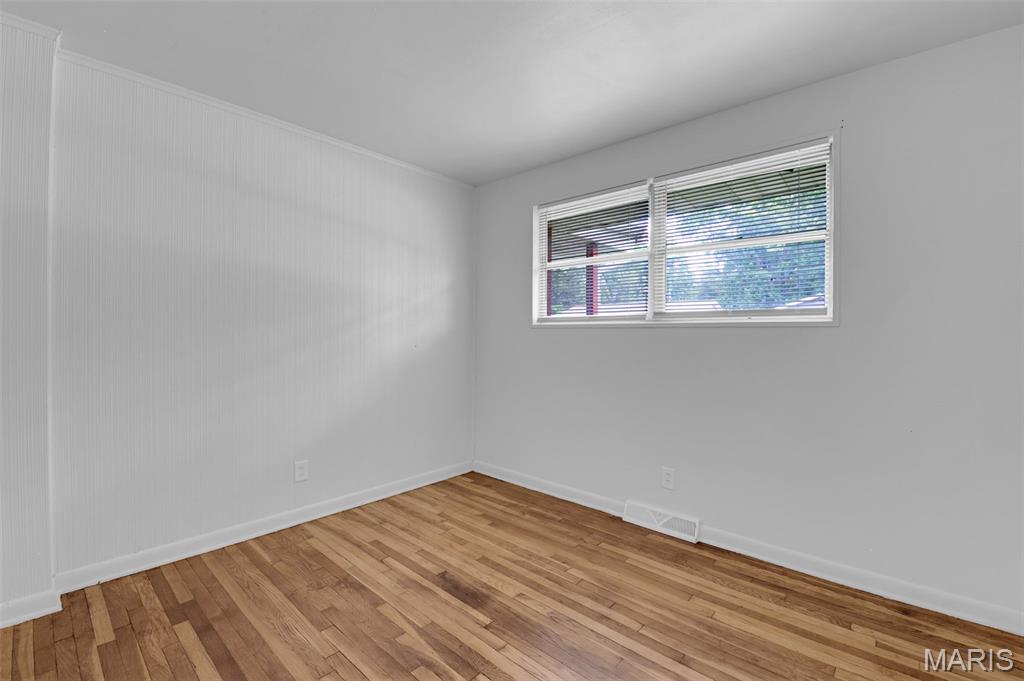 9835 Lawnview Drive Property Photo 12