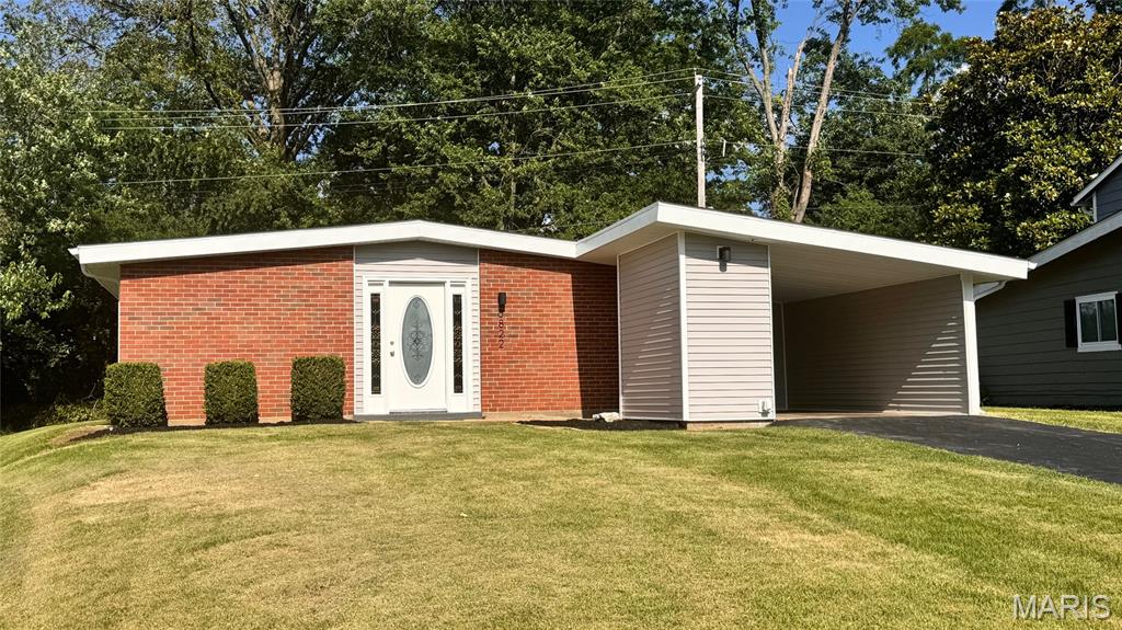 6822 Friarwood Drive Property Photo 1