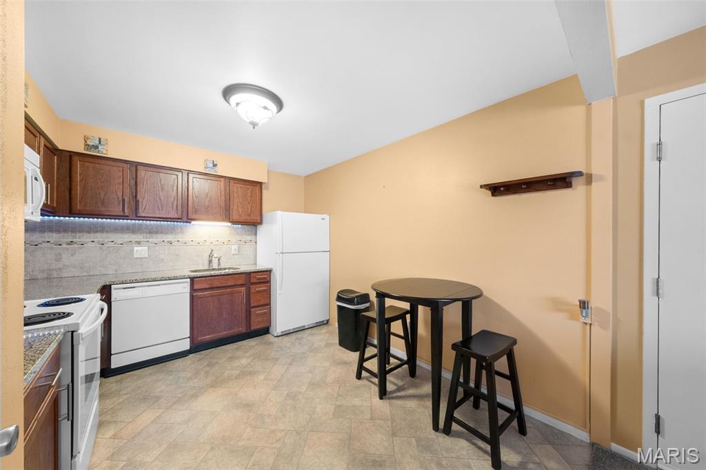 12114 Natural Bridge Road F Property Photo 5