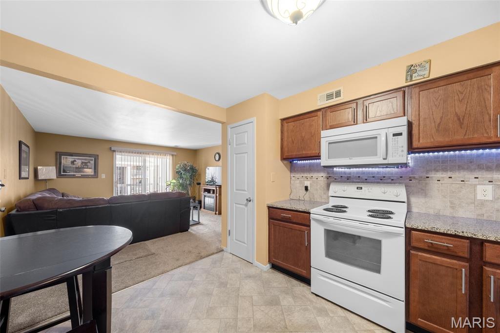 12114 Natural Bridge Road F Property Photo 7