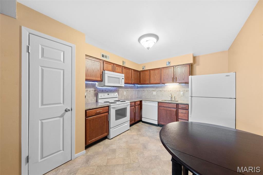 12114 Natural Bridge Road F Property Photo 8