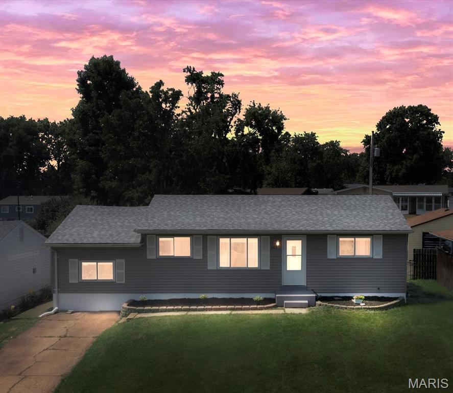 208 Rouen Drive Property Photo 1