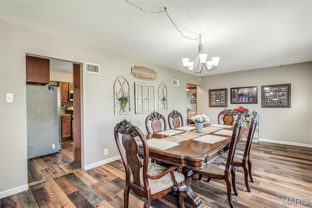208 Rouen Drive Property Photo 7