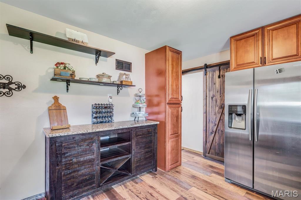 208 Rouen Drive Property Photo 12