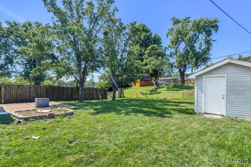 208 Rouen Drive Property Photo 31