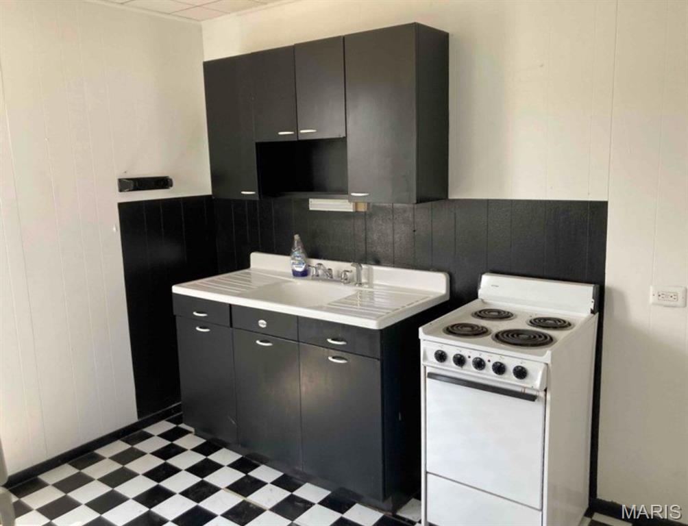 1617 S Rodgers Avenue Property Photo 3