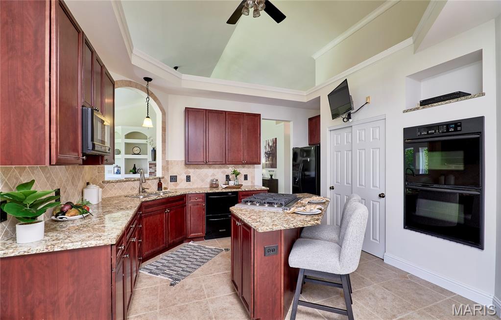 5 Tucker Manor Court Property Photo 27