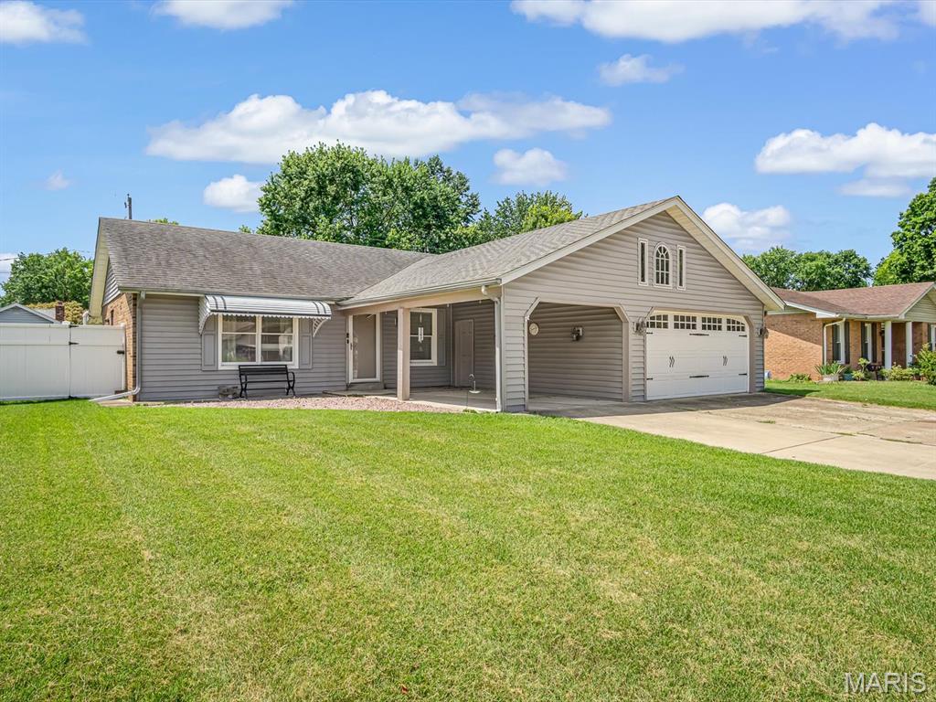 2154 Hamilton Drive Property Photo 2