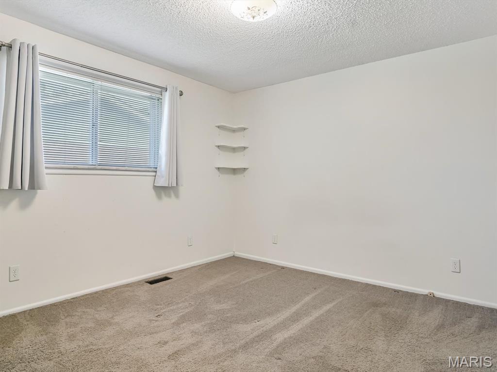 2154 Hamilton Drive Property Photo 12