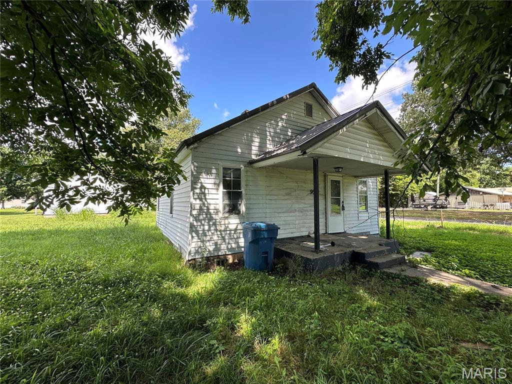 950 Second Street Property Photo 1