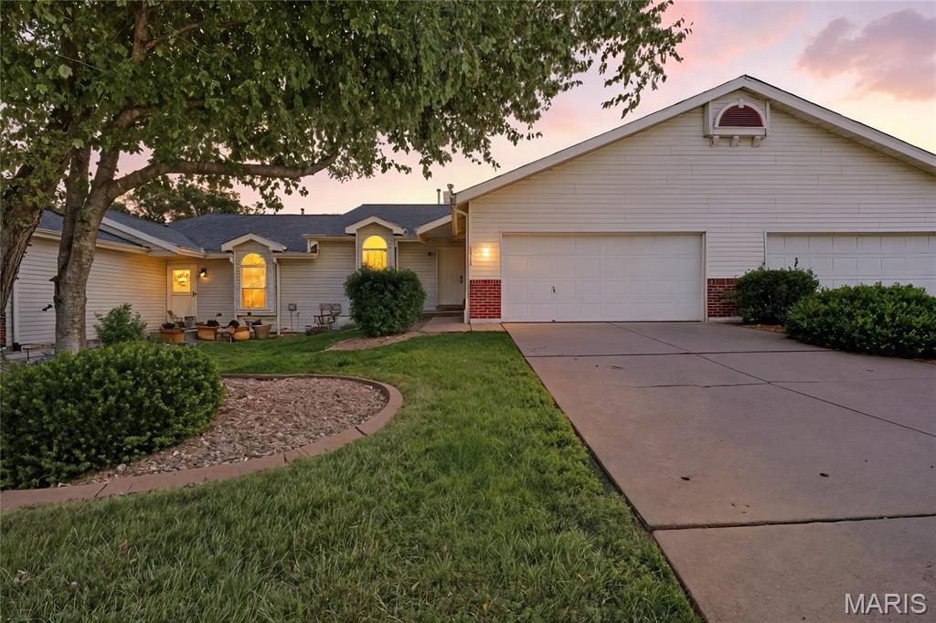 1516 Lienemann Drive 26 Property Photo 2
