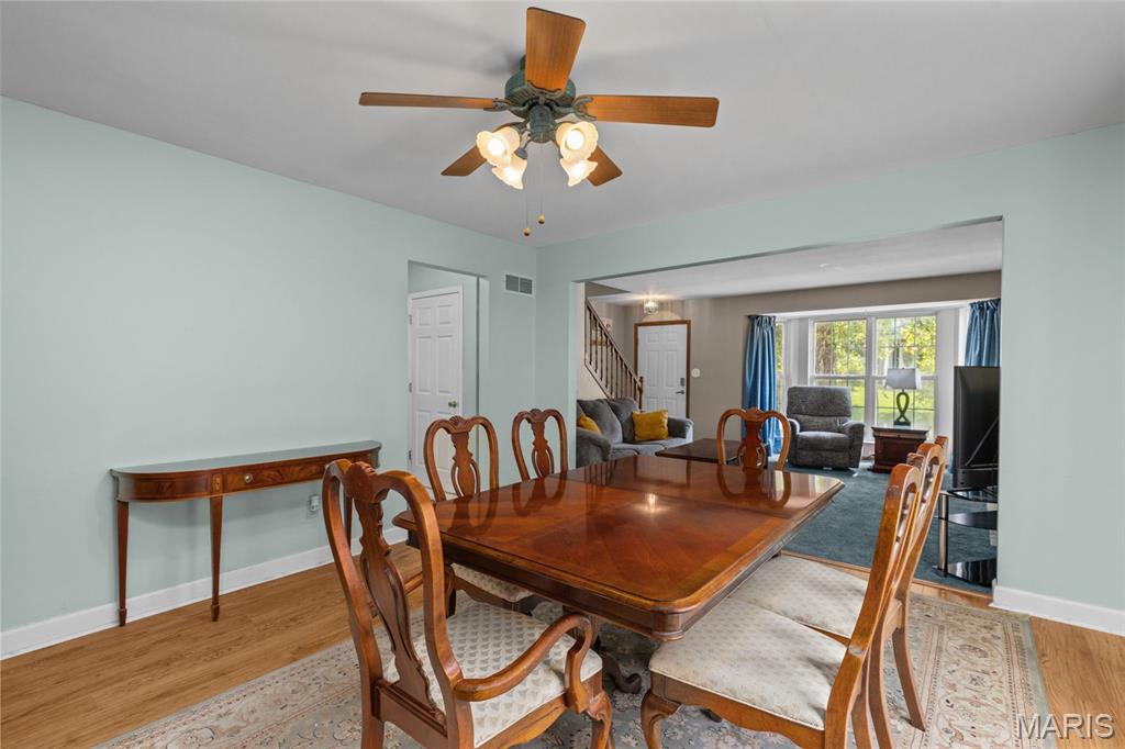 2925 Collier Avenue Property Photo 8