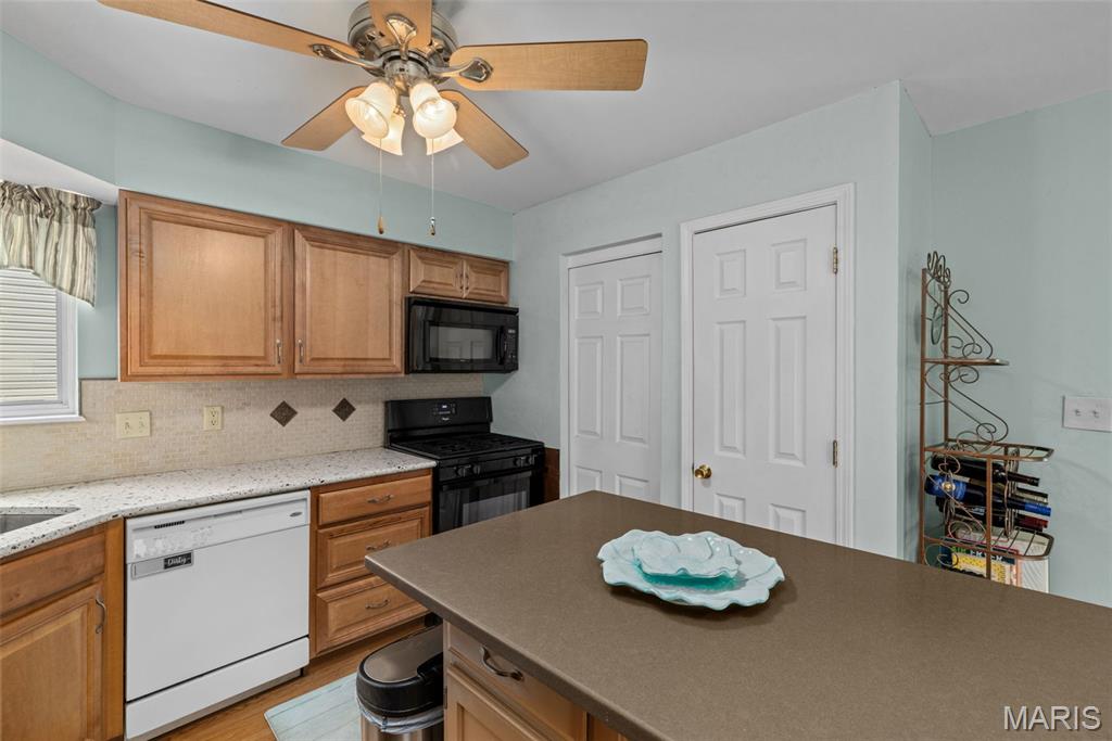 2925 Collier Avenue Property Photo 13