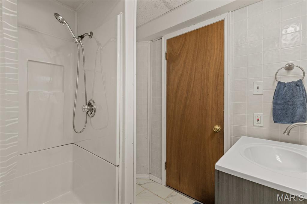 2925 Collier Avenue Property Photo 46