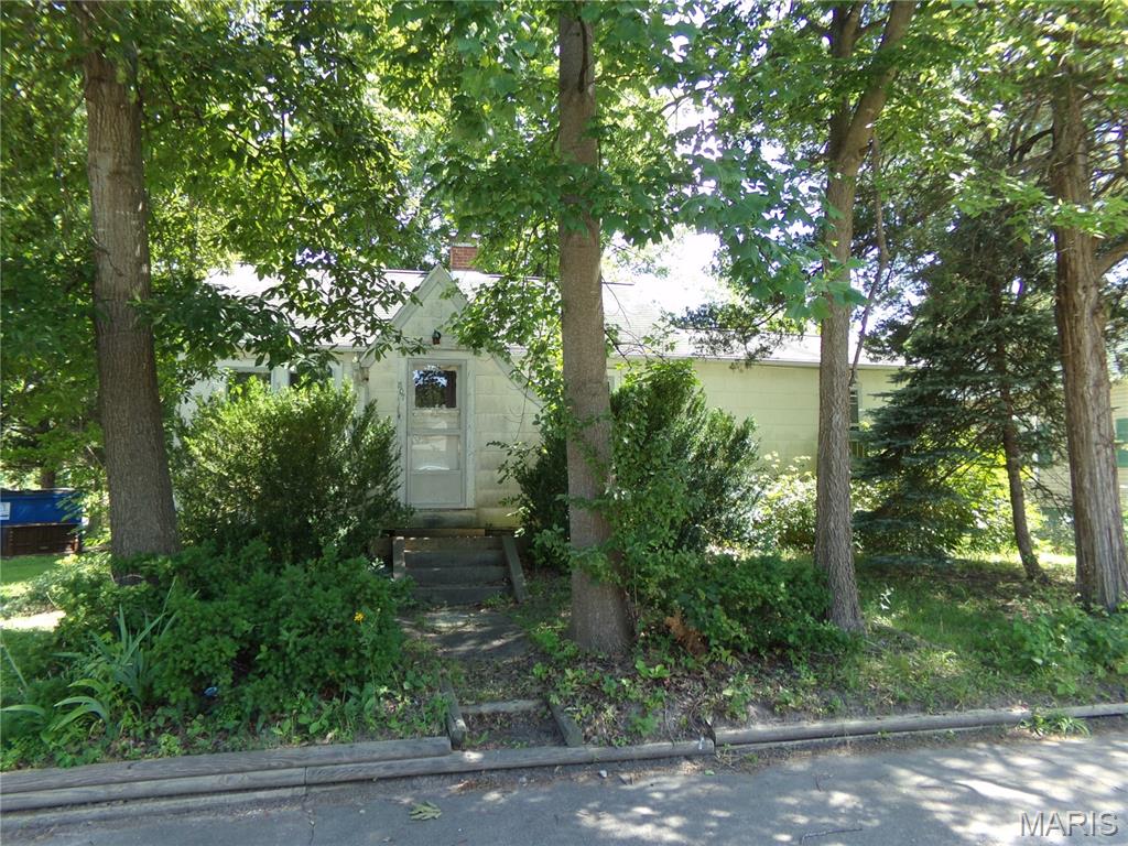 807 E Pine Street Property Photo 1