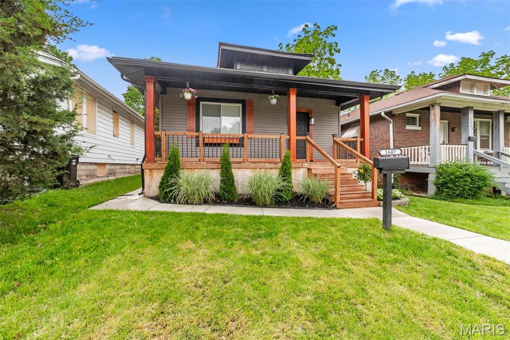 1607 Bradford Avenue Property Photo 3