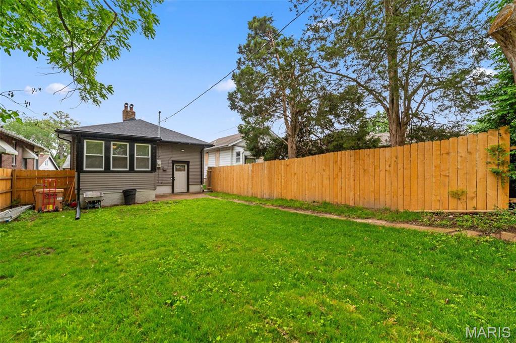1607 Bradford Avenue Property Photo 25